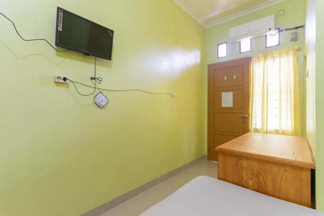 Hotel Kostawira Syariah Bintaro Mitra Reddoorz Mencil Exterior foto